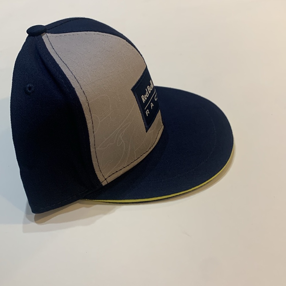 Red Bull Racing Baseball Hat - Picture 5 of 7